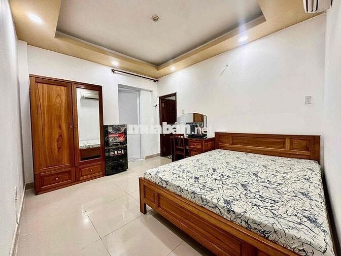 Cho thuê phòng - Tách bếp - giếng trời - Full nội thất - KDC Trung Son