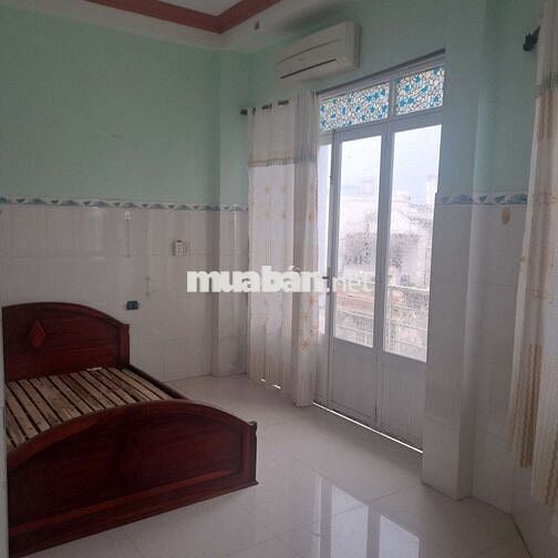PHÒNG SIÊU ĐẸP VỚI 3 CỬA SỔ- BAN CÔNG - MÁY LẠNH - THOÁNG MÁT