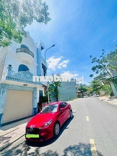 Bán nhà mặt tiền Phú Hồng Thịnh 8