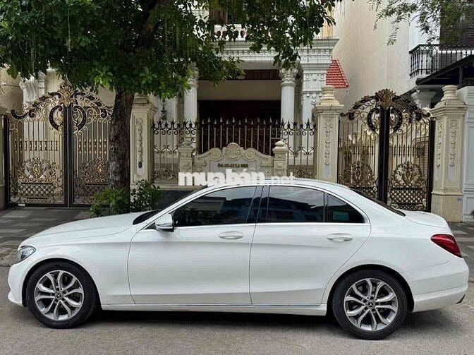 Mercedes Benz C Class 2018 C200 - 60000 km