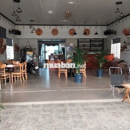 Nhà 2 mặt tiền QL20 360m2, trung tâm thị trấn Madagui