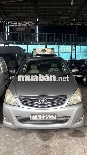 Toyota Innova 2011 V - 186000 km