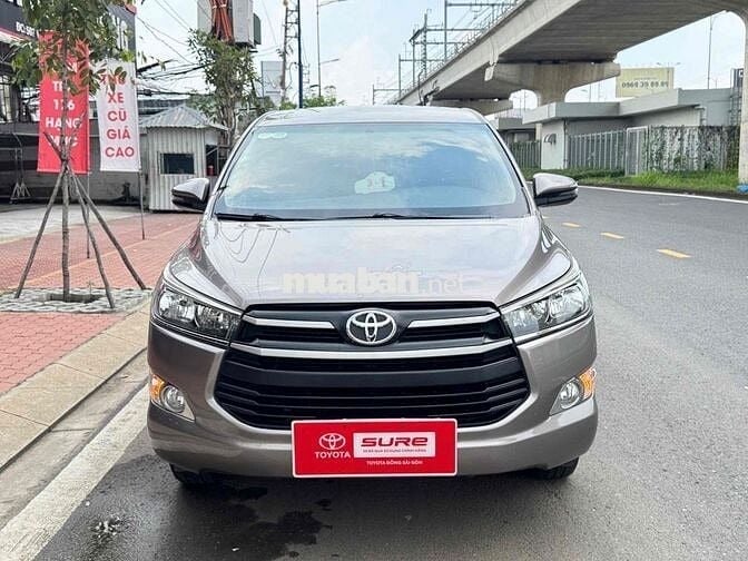 Cần bán Innova sàn 2018 - chất xe đẹp khách đi kỹ