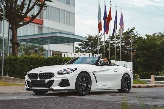 BMW Z4 2021 - 20000 km Bank 90%