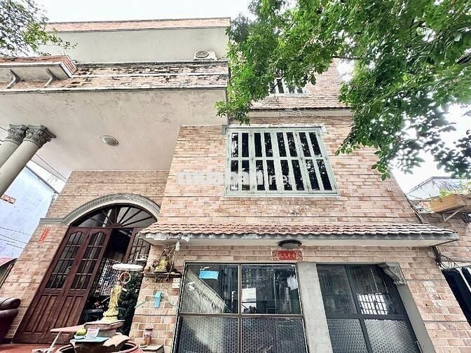 BÁN 500M2 ĐẤT ĐẸP TRUNG TÂM HCM, TẶNG NHÀ TÒA NHÀ 4TẦNG SÁT MẶT TIỀN