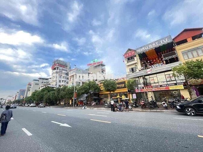 KINH DOANH NGÀY ĐÊM ĐƯỜNG 3 OTO TRÁNH- CÁCH VÕ NGUYÊN GIÁP 100m