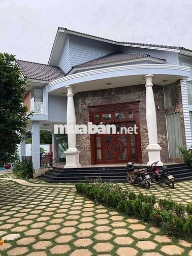 Biệt thự mặt tiền Dương Công Khi-Tân Hiệp-Hóc Môn.Dt 20x34~681m2~27ty