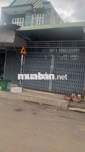 Bán nhà riêng gần chợ đầu mối Hóc Môn, 4,9 tỷ, 60m2.