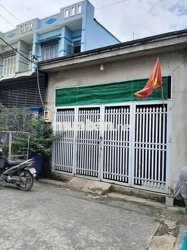 Bán nhà cấp 4 Diện tích: 5 × 20,50 (103m2) hẻm nhựa 6m