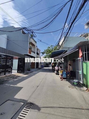 Bán đất kiệt 82 Nguyễn Lương Bằng