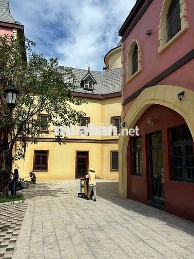 Shophouse VinWonders Phú Quốc, 2 mặt tiền, DT 128,7m², 1 trệt 2 lầu