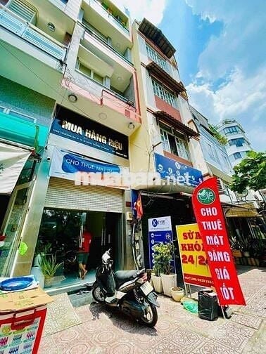 Sang Nhượng mặt bằng Kinh doanh 3x11m mặt tiền Trường Sa Bình Thạnh