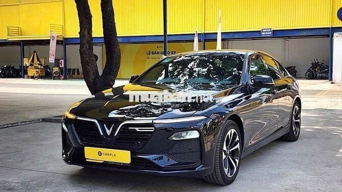 VinFast Lux A2.0 2022 A2.0 Tiêu chuẩn - 28000 km