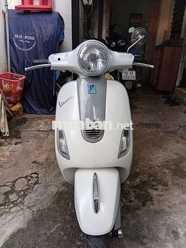 Cần bán xe vespa zin chưa mở đầu