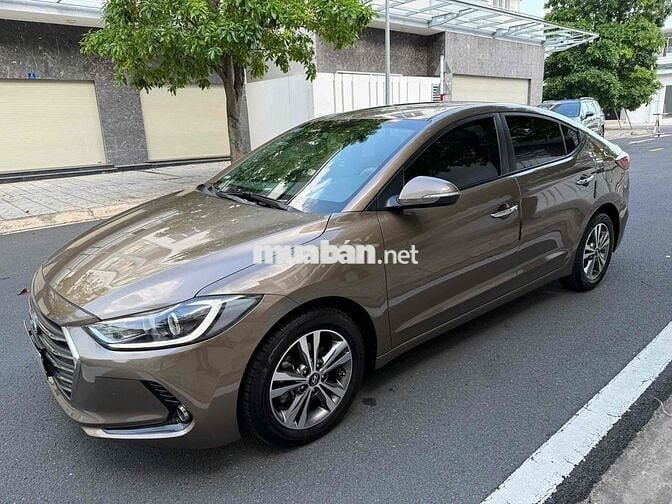 Hyundai Elantra 2016 1.6 AT - 75678 km