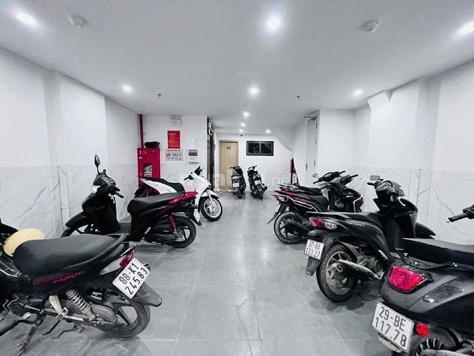 HÀNG HIẾM! CỔ NHUẾ: TÒA CCMN 6 TẦNG THANG MÁY, LÔ GÓC, 15 PHÒNG KK