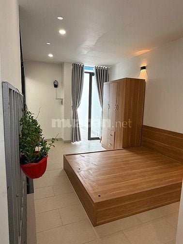 Cho thuê căn hộ mini có bán công, DT 25m2, giá 3,5 tr