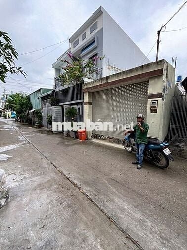 Bán đất ngã tư ga quận 12 - HXT thông - 84m2 - 4 tỷ.