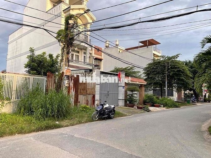 Đất 4.5x27m, Shr, Mt nhựa 8m Thông Vị Trí đẹp 1/100m Lê Thị Hà