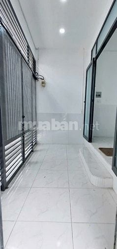 CHO THUÊ NHÀ NGUYÊN CĂN - NHÀ MỚI VÀO Ở NGAY - GẦN MẶT TIỀN ĐƯỜNG 
