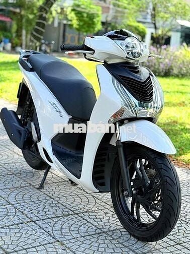 Sh 125 2015 đèn led. nợ xấu đưa 12tr lấy xe