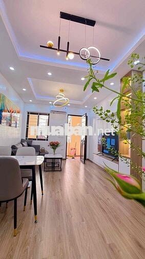 Siêu phẩm tập thể phố Doãn kế Thiện - Sổ đỏ tầng thấp 40/75m2 giá chỉ