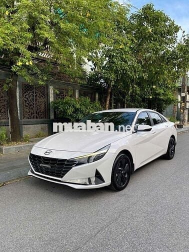 Hyundai Elantra 2023 1.6 AT Đặc biệt - 43000 km