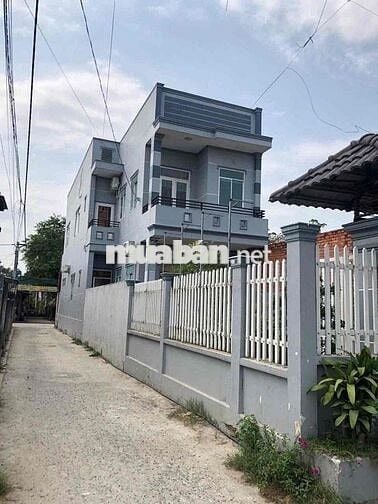 CHO THUÊ NHÀ MẶT TIỀN ĐX PHÚ MỸ GẦN CHỢ VỊ TRÍ ĐẸP