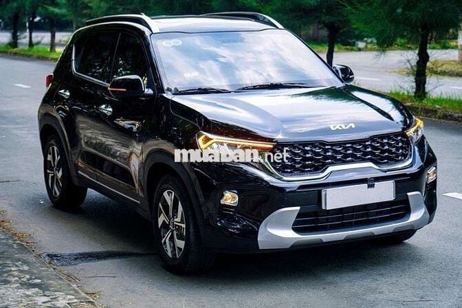Kia Sonet Premium 2023 - 2940 km
