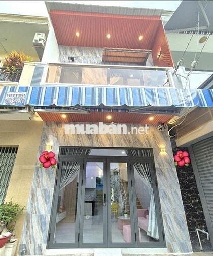 NHÀ ĐẸP Q4- SÁT MẶT TIỀN- 30m2- 2 TẦNG- CHỈ 3 TỶ NHỈNH