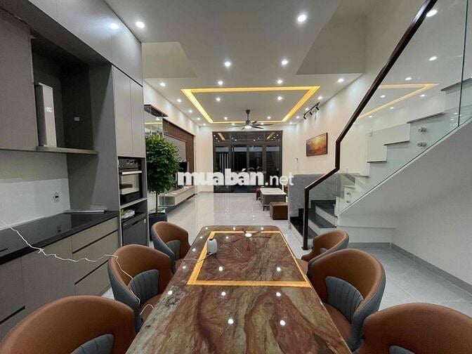 Nhà 3 tầng full nội thất đường Đặng Văn Chung Hoà Xuân