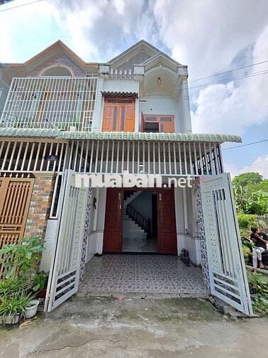 NHÀ TRỆT LẦU SỔ RIÊNG GẦN TRUNG TÂM Y TẾ DĨ AN CẦN BÁN GẤP