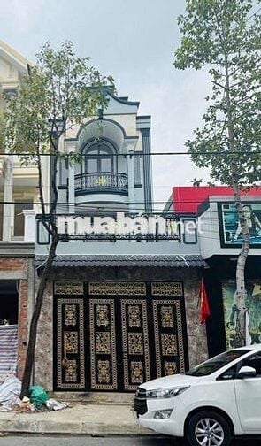 BÁN NHÀ 1 TRỆT 2 LẦU MẶT TIỀN ĐƯỜNG HUỲNH THỊ TƯƠI DĨ AN DT 120M2