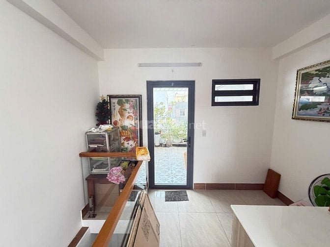 🏡🏡Vị trí cực đẹp nằm trên tuyến đường lê văn sỹ,hẻm xe hơi tới nhà.