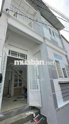 NHÀ HẺM XE MÁY 650TR GIÁ ĐÚNG 100% KẾ CẦU LỚN HÓC MÔN KDC ĐÔNG ĐÚC