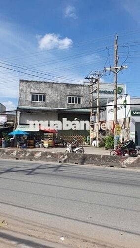 Lô đất mặt tiền tỉnh lộ 10 . khu vực thị trấn Đức Hòa Long An cũ