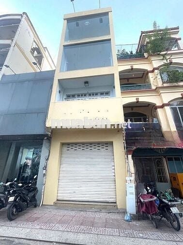 Cho Thuê Nhà Đường Bàn Cờ, Quận 3 ( 3 Lầu Suốt, 4WC, MBKD - 4x22m )