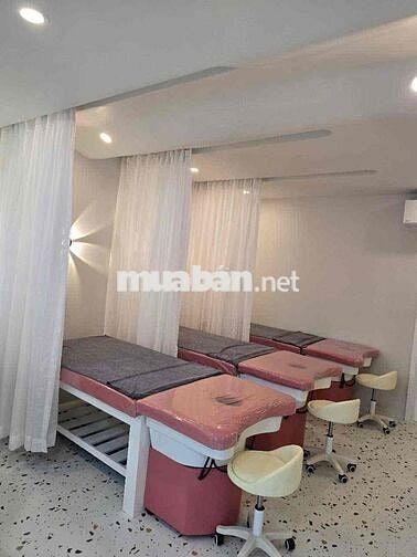 🌸 Mình cần sang lại tiệm Nail & Massage đang hoạt động tốt tại Huỳnh