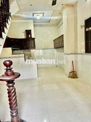Cho thuê nhà ngay vòng xoay Cầu Bình Lợi,/Phạm văn đồng,p.HBC 7,5tr TL
