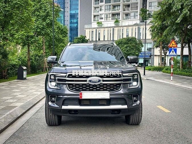 Ford Everest 2025 Titanium Plus 2.0L 4x4 AT - 4000