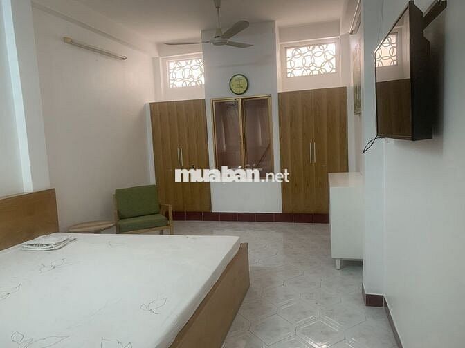 P. mới sạch thoáng có cửa sổ, full nội thất ngay tr. tâm giáp Q1&3,10