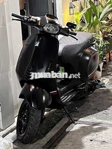 Vespa Sprint 125cc 2015 đen nhám đẹp keng