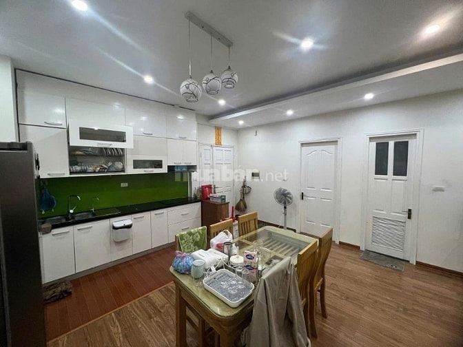 Chung cư HuD, Điện Biên Phủ,BT: 90m2, 3p ngủ,2wc,14tr, NT mới