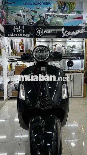 Vespa Gts 150 mẫu mới chính chủ BS Quận 1
