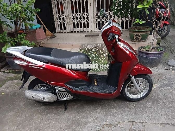Cần bán xe HONDA LEAD 2018 màu đỏ đen