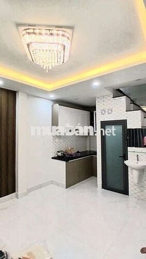 3 TẦNG FULL NỘI THẤT GẦN PHAN ĐĂNG LƯU CHỈ 4.5TY