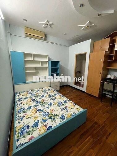 NHÀ MỚI 3PN Hẻm Rộng Nguyễn Văn Cừ. Giáp Quận 1