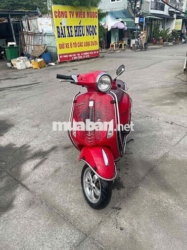 Cầm đồ thanh lý: Vespa 2014 mẫu mới,bs:81 gia lai
