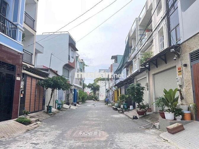 càn tiền bán gấp đất nền hẻm 154 nhựa 8m