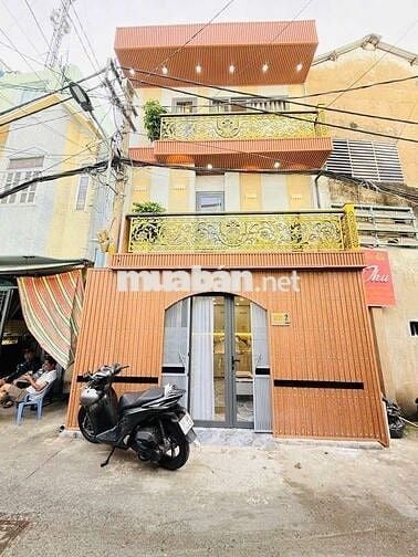 Nhà 3 Tầng Đẹp — Gần Âu Cơ Bàu Cát Nguyễn Hồng Đào(5m x 5m)